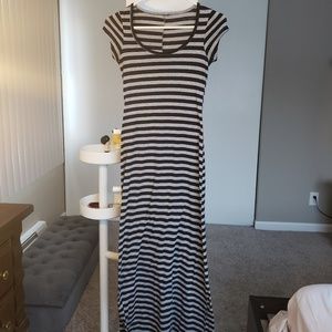 Maxi Horizontal-Striped Dress